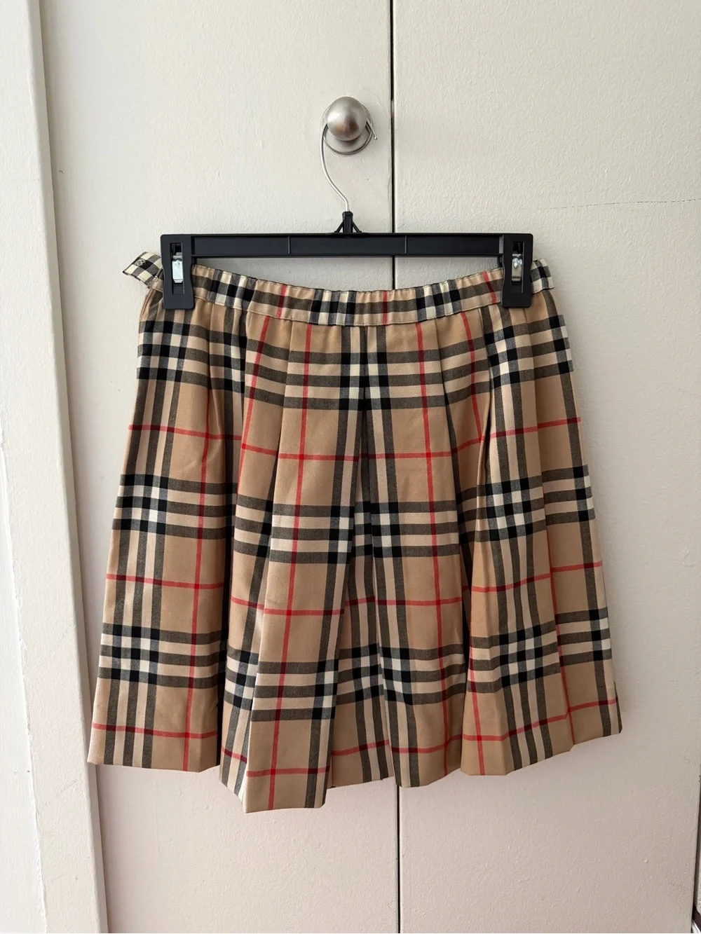 Burberry Beige Plaid Pleated Skirt with Black & Red Accents